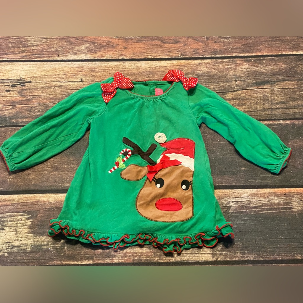 Good Lad Green Reindeer Long Sleeve Shirt W/Red Bows And Ruffled Edges Size 3t
